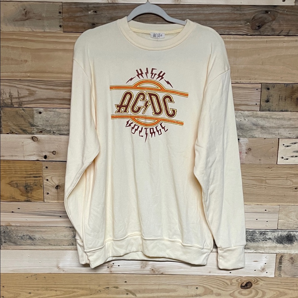Wst Cst size XL AC/DC High Voltage Yellow Crewneck Soft Slim Fit Sweatshirt